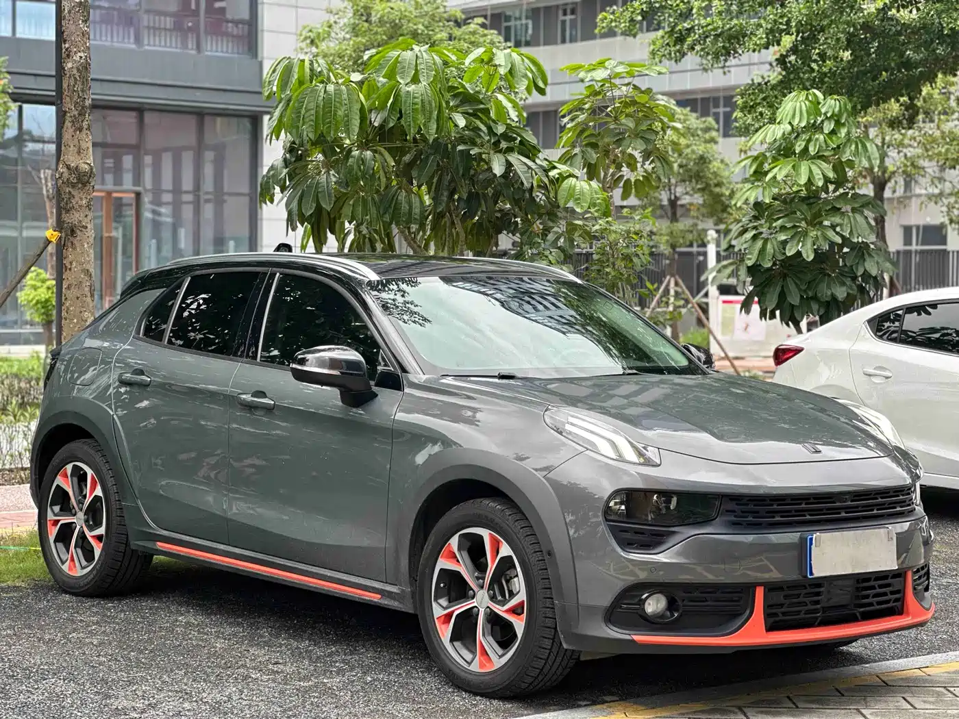 Lynk & Co 02 2018 Model 1.5T DCT 2WD Yao Pro Edition China V фото 3