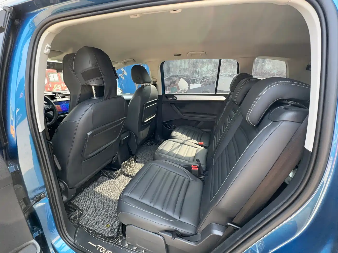 Volkswagen Touran 2021 Touran L 280TSI DSG Trend Edition 7-seater фото 8