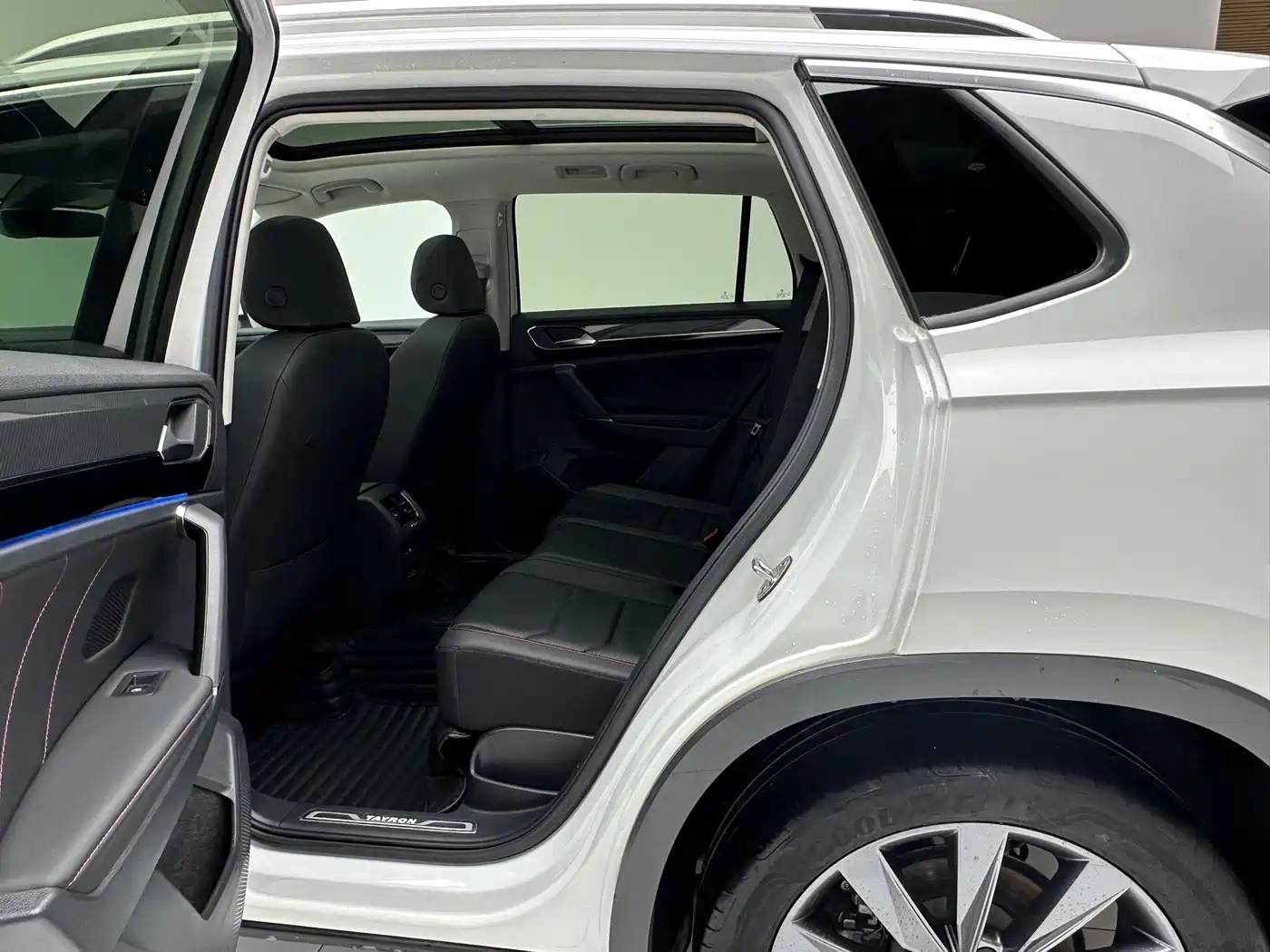 Volkswagen Tayron 2019 380TSI 4WD Flagship China VI фото 8