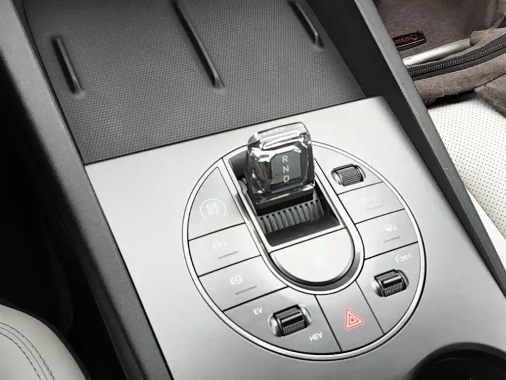BYD Seal 06 New Energy 2024 DM-i 80KM Luxury фото 14