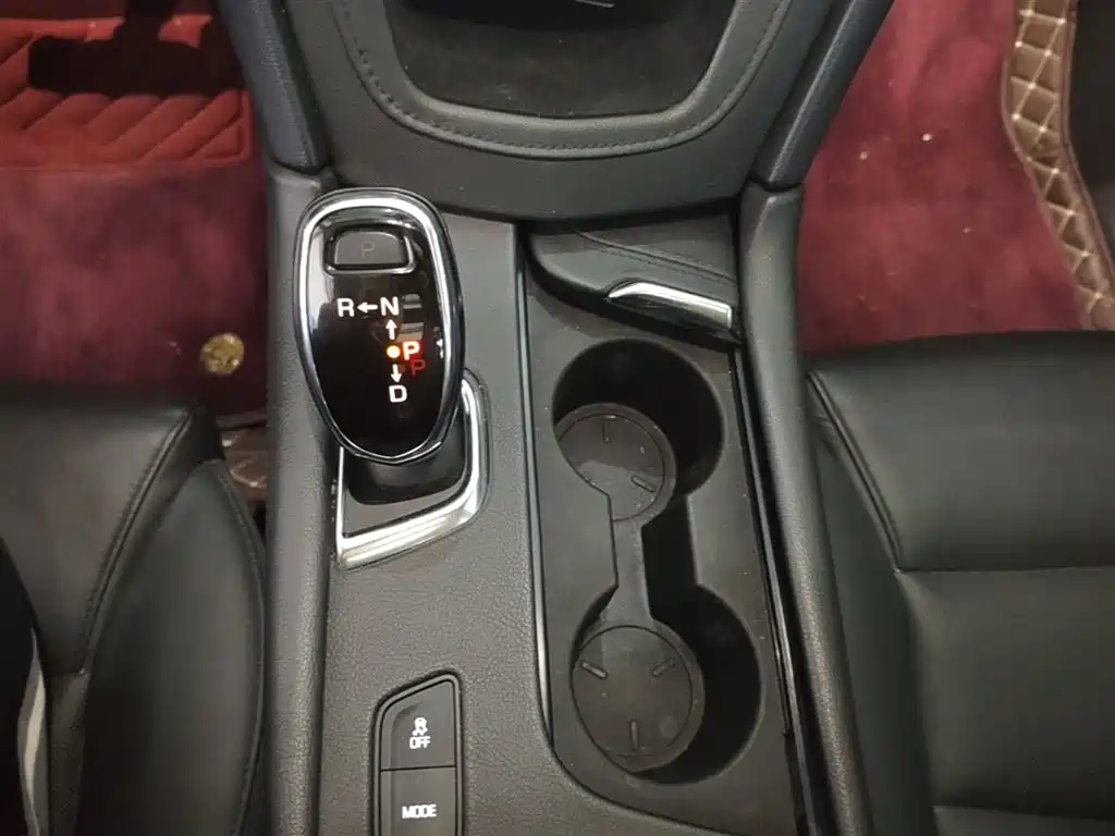 Cadillac XT5 2016 25T Luxury Model фото 14
