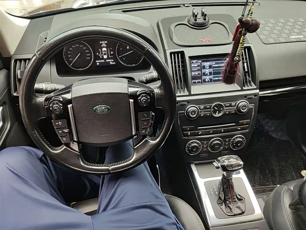Land Rover Freelander 2 2015 2.0T Si4 HSE Luxury Collector's Edition фото 10