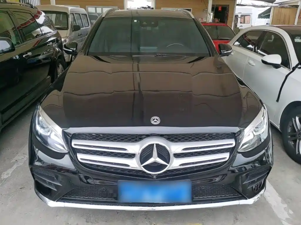 Mercedes-Benz GLC 2018 Facelift GLC 260 4MATIC Luxury фото 3