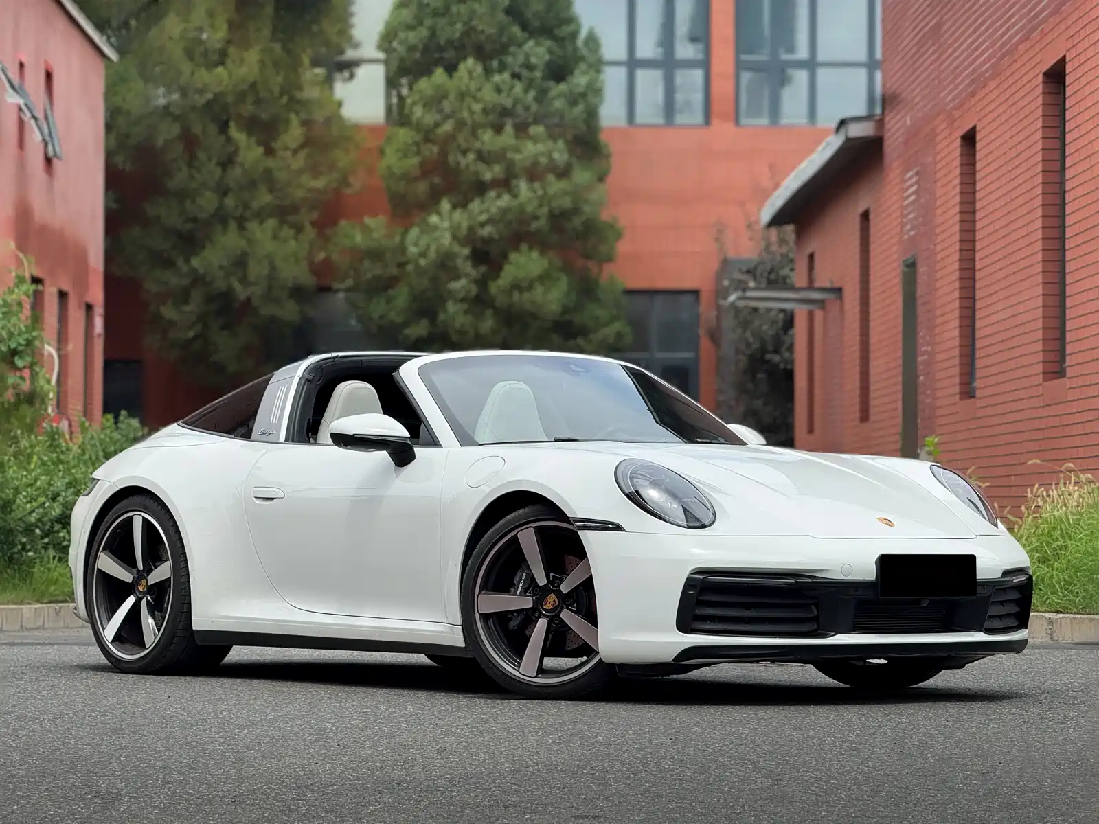 Photo 3 - Porsche 911