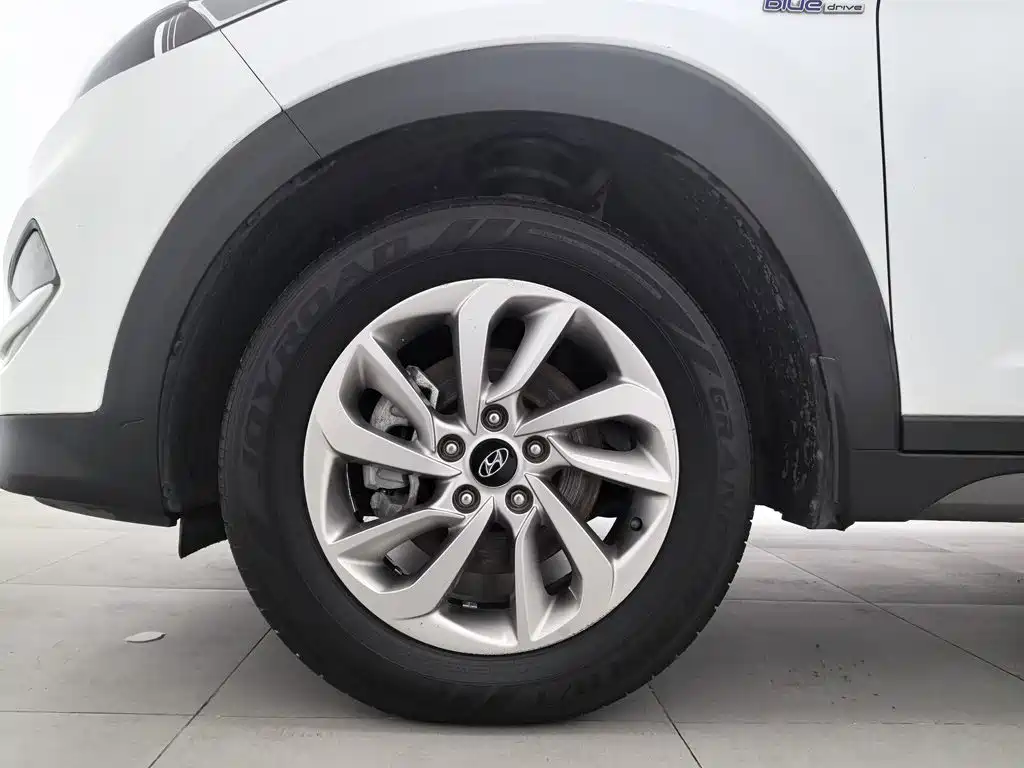 صورة 17 - Hyundai Tucson