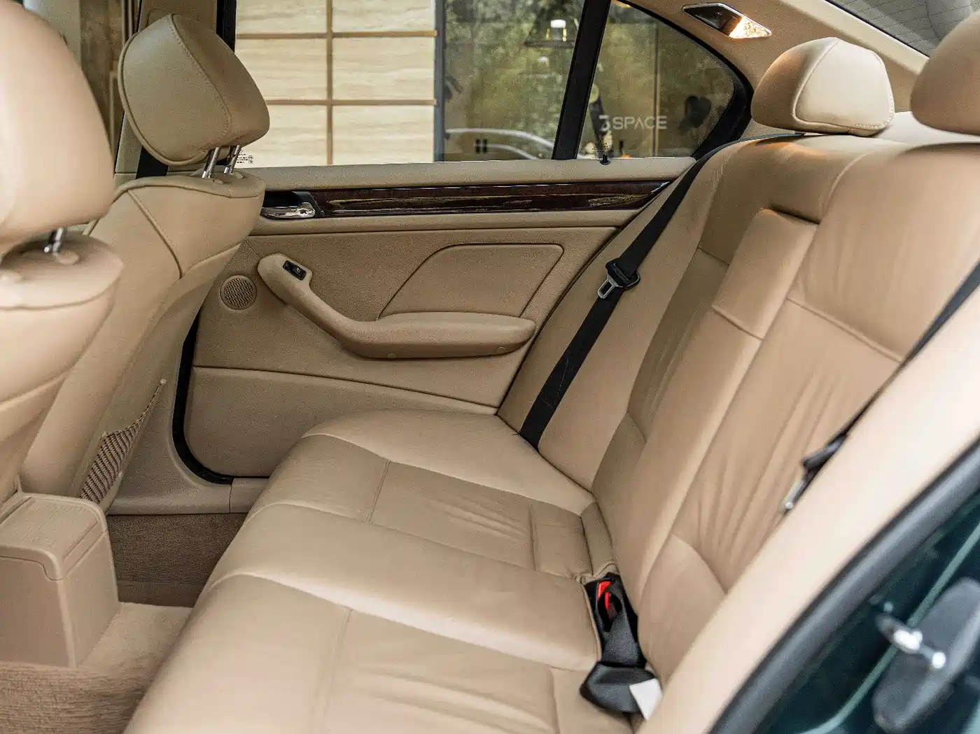 BMW 3 Series 2004 325i фото 18