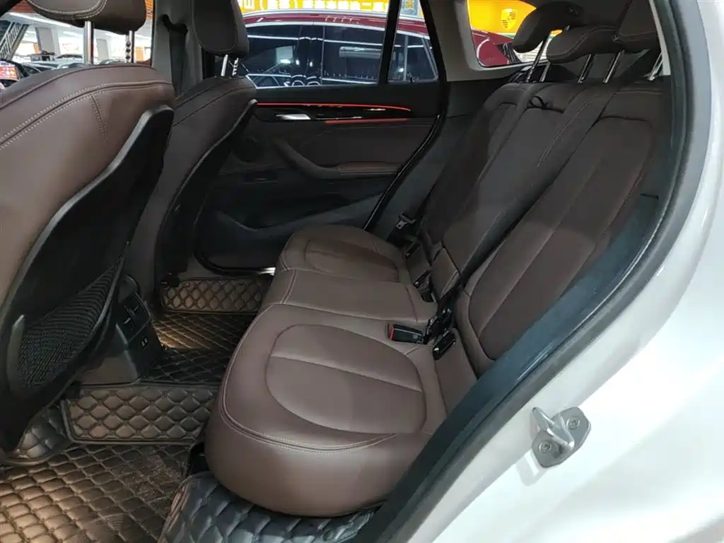 BMW X1 2020 sDrive20Li Premium Edition фото 17