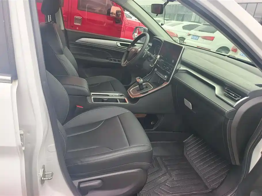 Haval M6 2021 PLUS 1.5T DCT Luxury Smart Connect фото 8