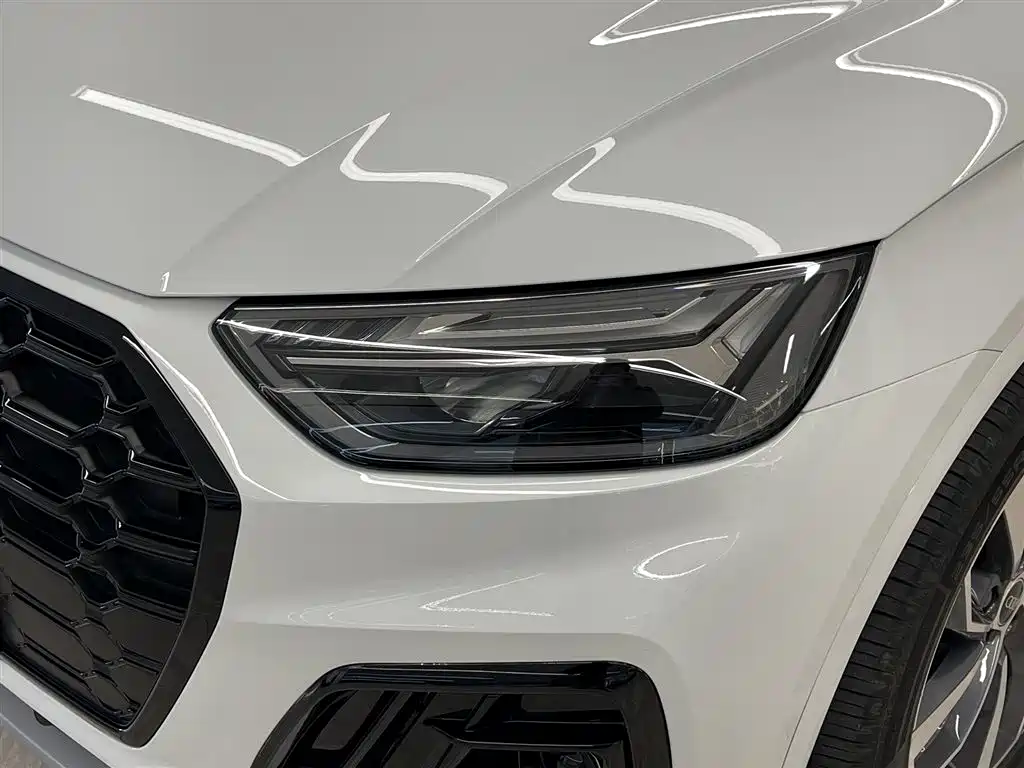 Audi Q5L 2024 Model 40 TFSI Luxury Dynamic фото 9