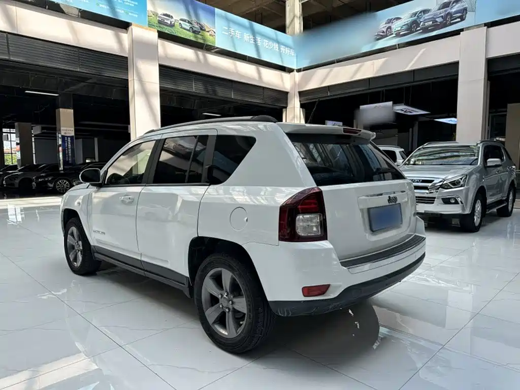 Jeep Compass (Import) 2017 2014 Facelift 2.4L 4WD Comfort Edition