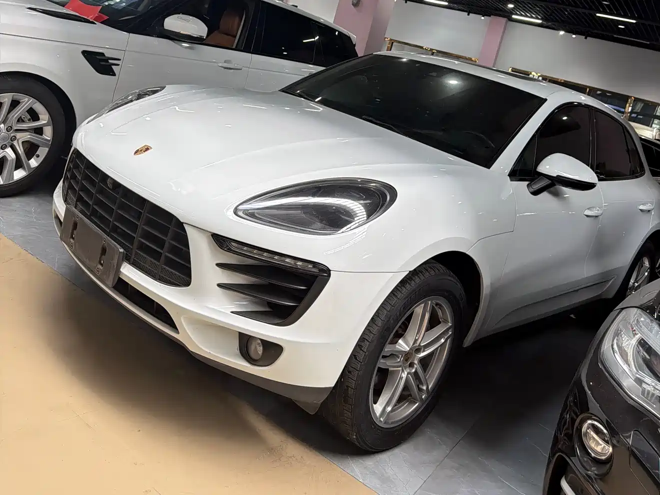 Porsche Macan 2017 Macan 2.0T фото 11
