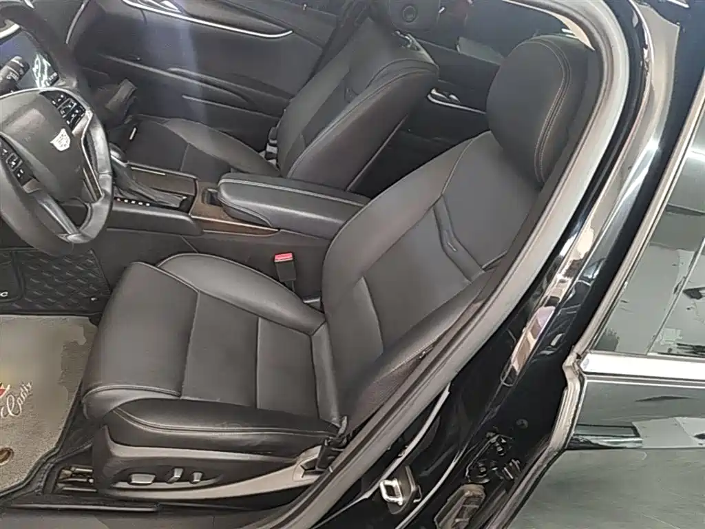 Cadillac XTS 2018 28T Elite фото 15