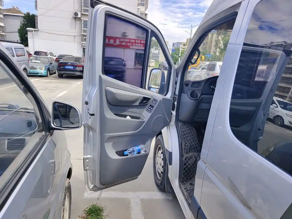 Foton Tuyano 2023 2022 2.0T Manual Tongtu Multi-purpose Long Wheelbase Medium Roof Single Rear Tire 5/6/7/9-Seater 4F20TC3
