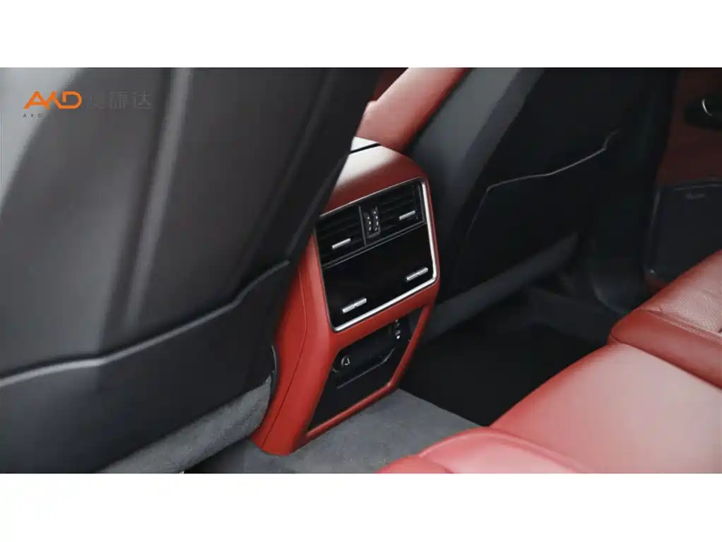 Фото 9 - Porsche Cayenne