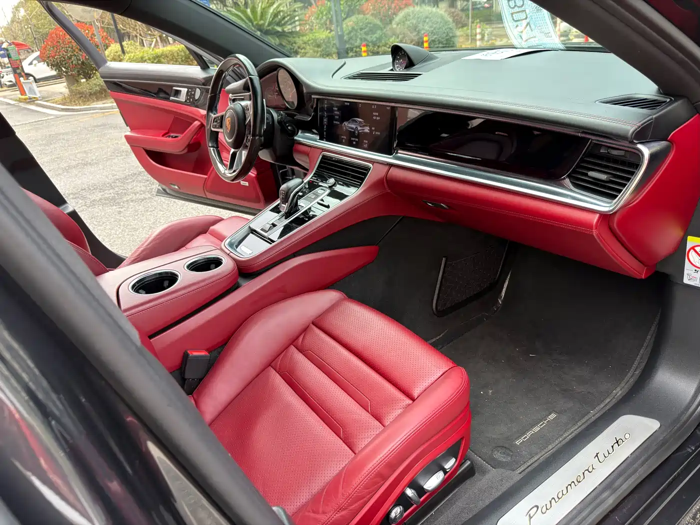 Porsche Panamera 2017 Panamera 3.0T фото 15