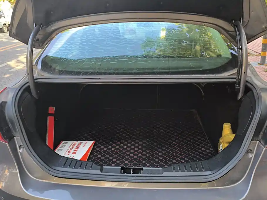 Фото 4 - Ford Focus