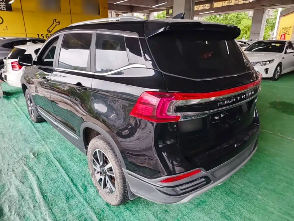 Dongfeng Fengxing Fengxing T5 2023 2022 Golden Age 1.5T Auto Dream Chaser 5-Seater