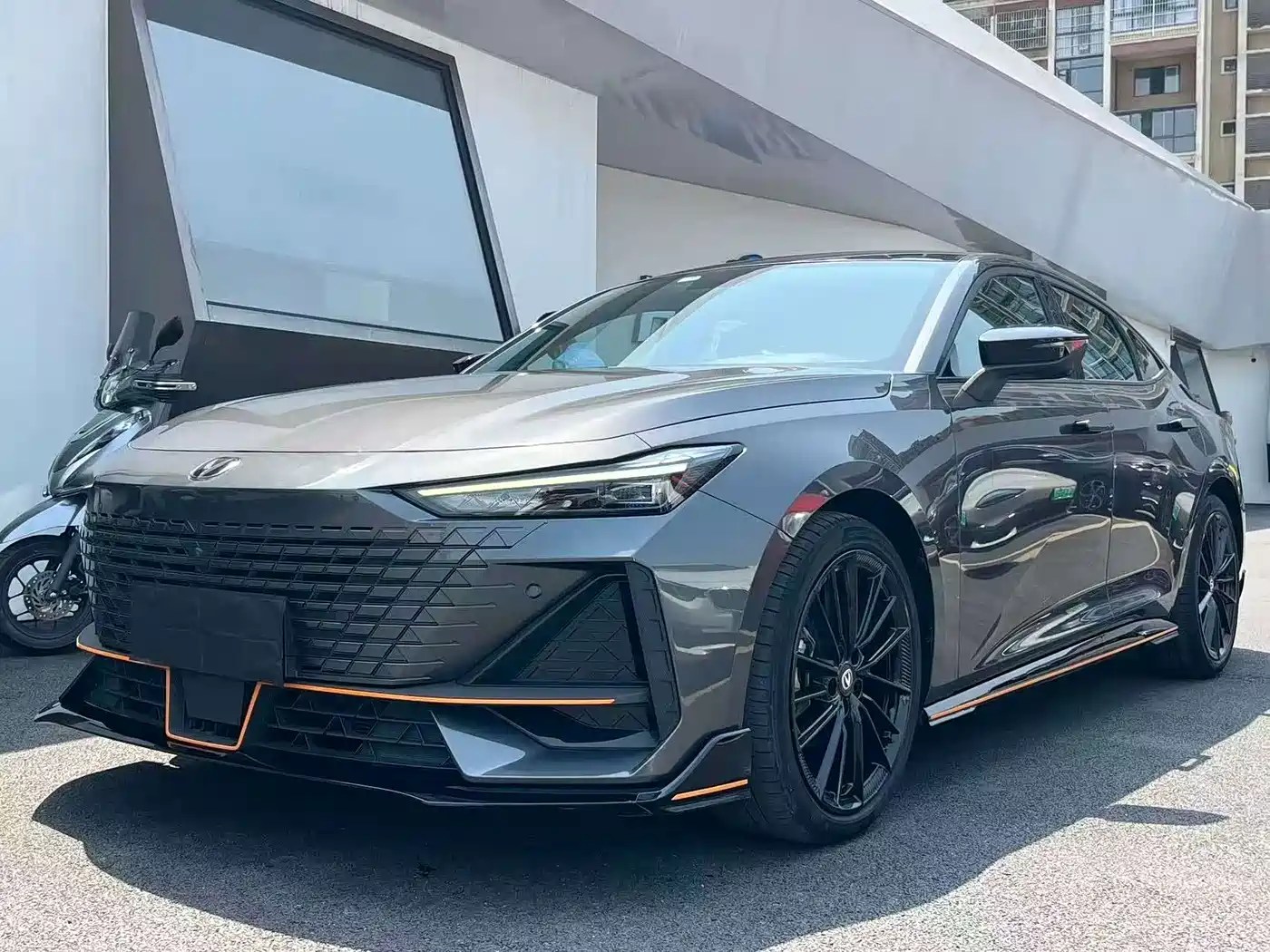 Changan UNI-V 2023 — пригон из Китая