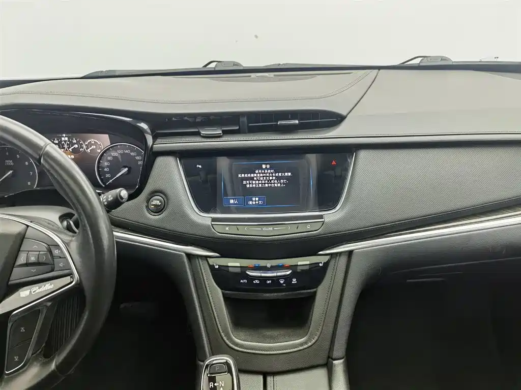 Cadillac XT5 2018 25T Luxury фото 12