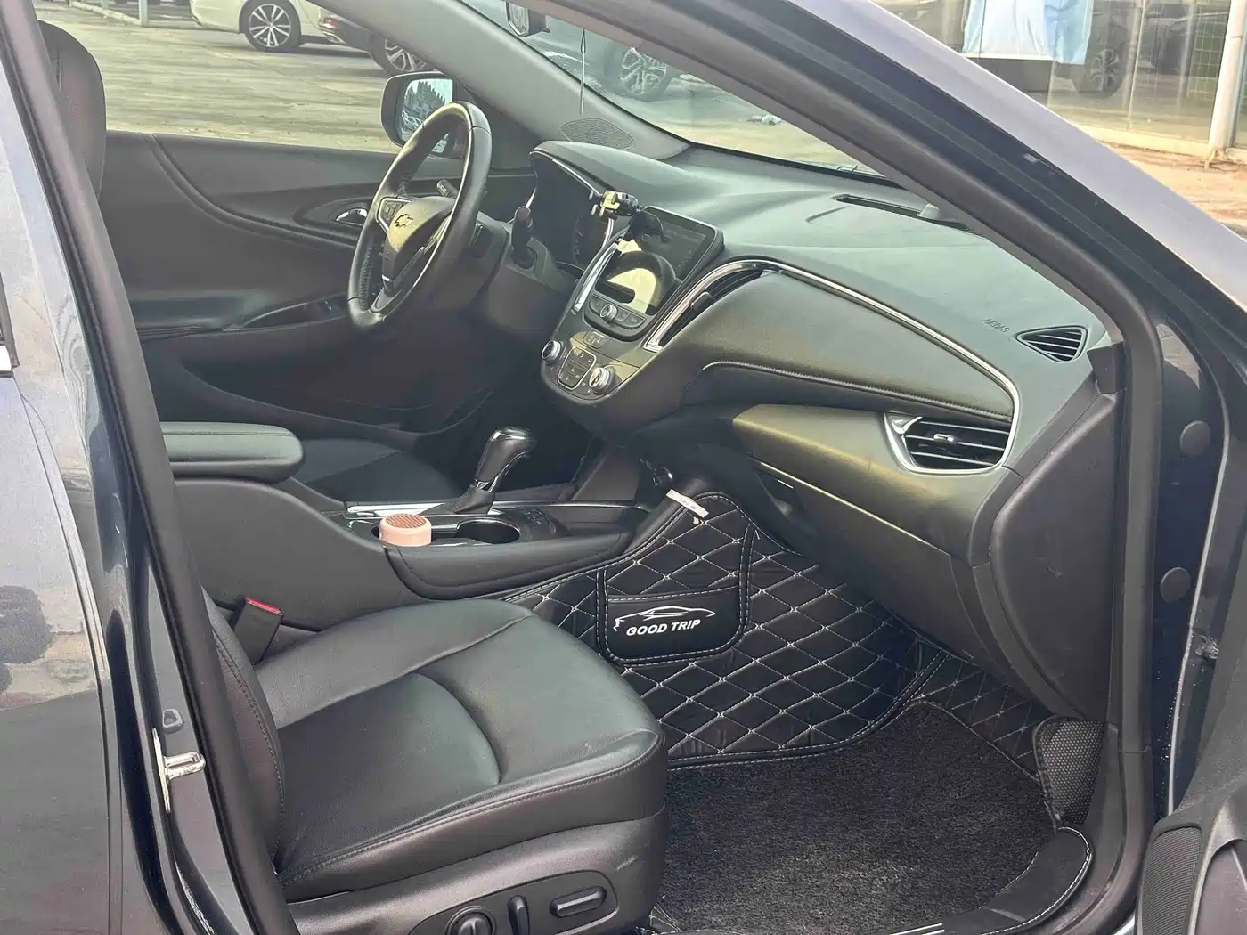 Фото 6 - Chevrolet Malibu XL