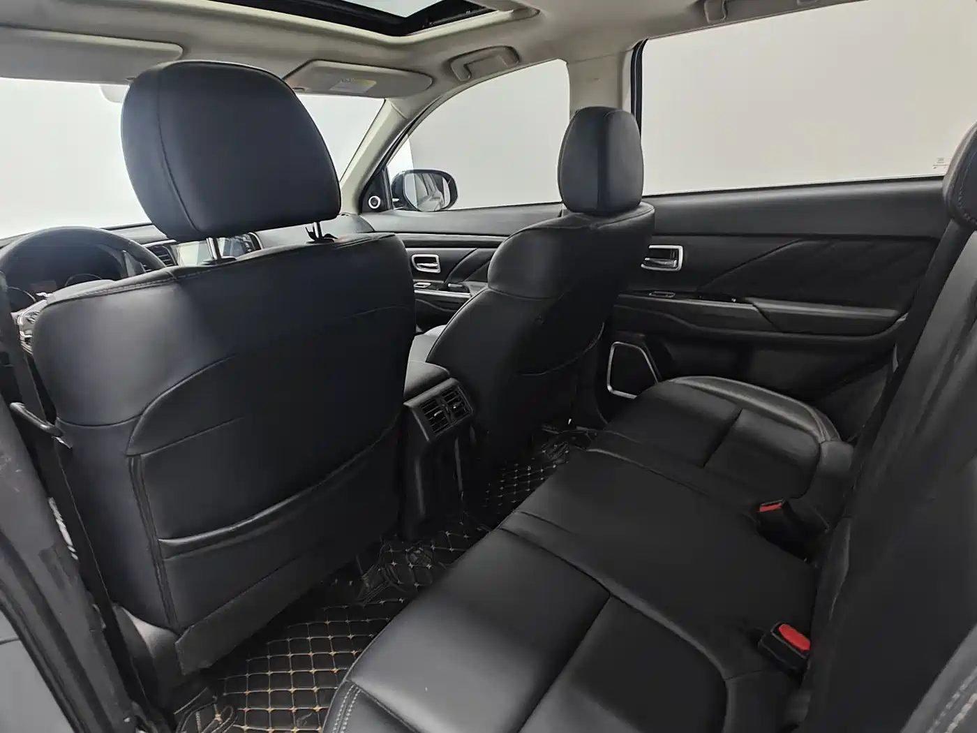 Mitsubishi Outlander 2019 2.0L 2WD Enjoy 5-Seater China VI фото 9