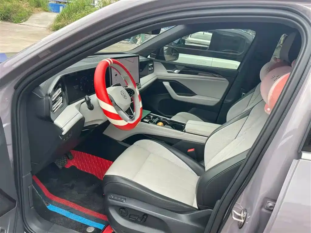 Volkswagen Tiguan L 2024 PRO 330TSI 2WD Intelligent Leader Edition фото 14