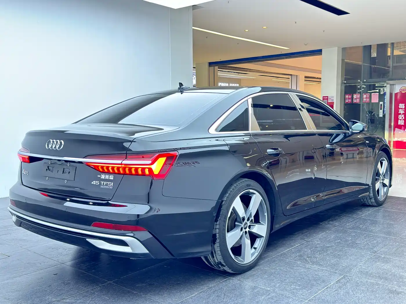 Audi A6L 2023 45 TFSI quattro Premium Dynamic фото 17