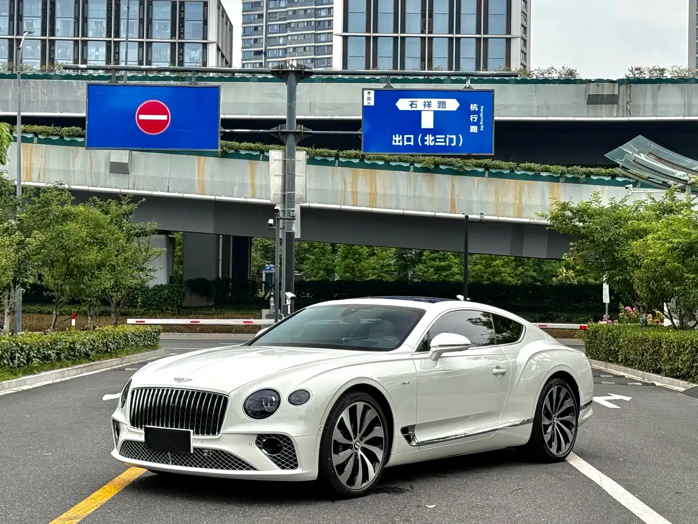 BENTLEY CONTINENTAL