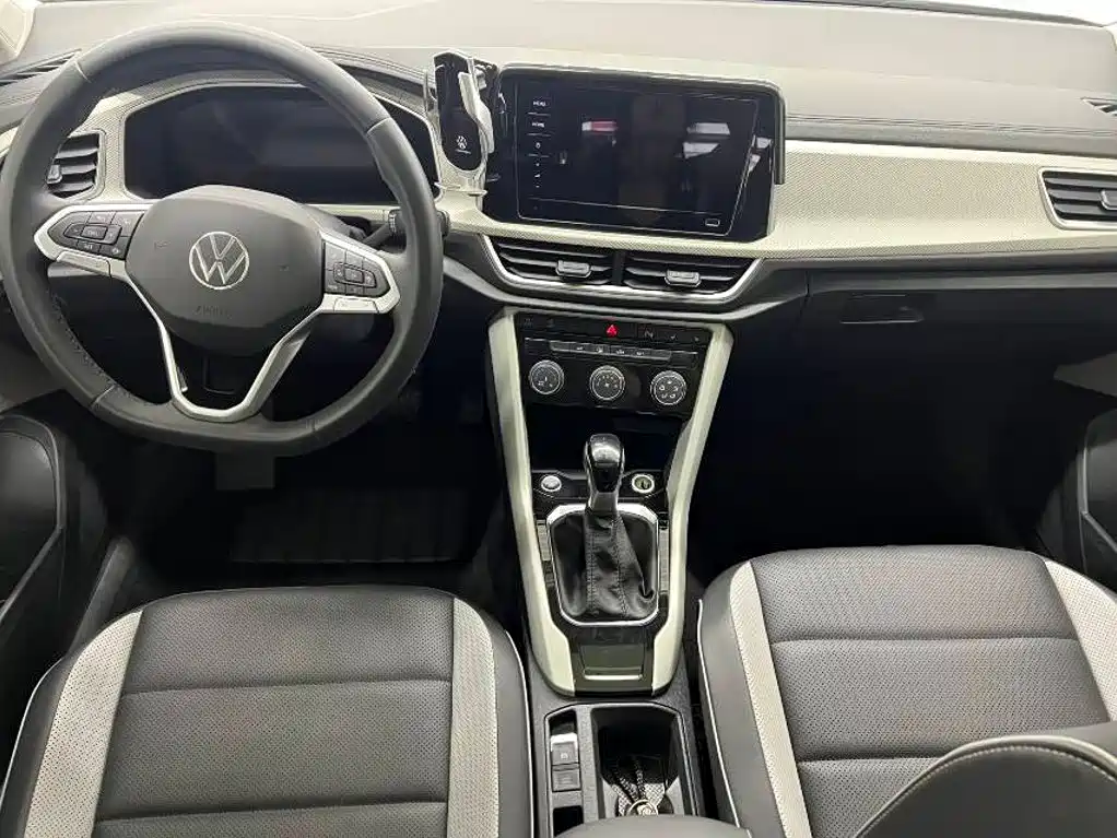 Photo 15 - Volkswagen T-ROC