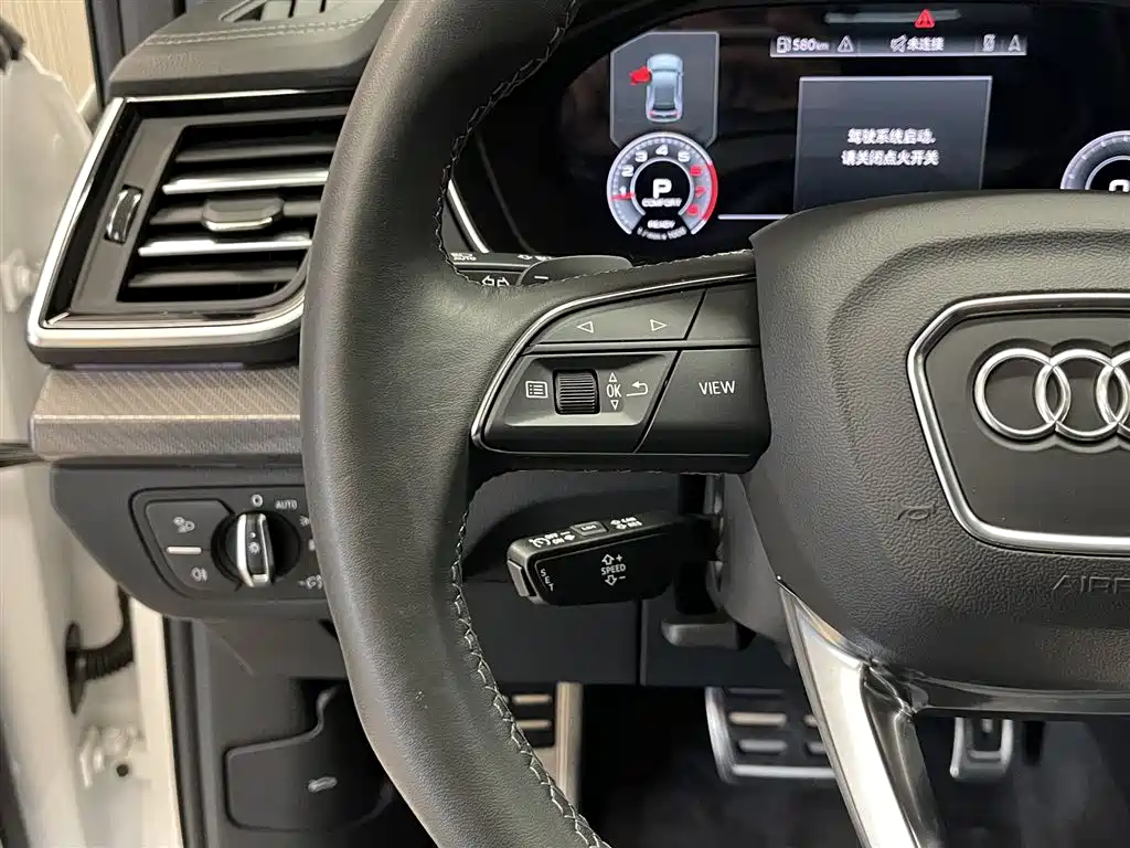 Audi Q5L 2024 Model 40 TFSI Luxury Dynamic фото 20