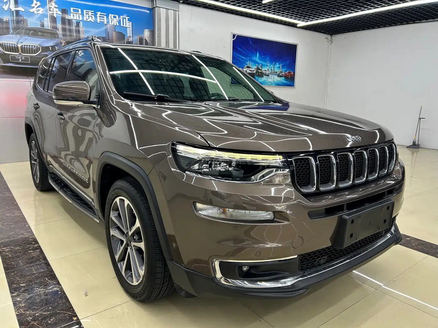 Jeep Grand Commander 2019 2018 2.0T 4WD Joy Edition (China VI)