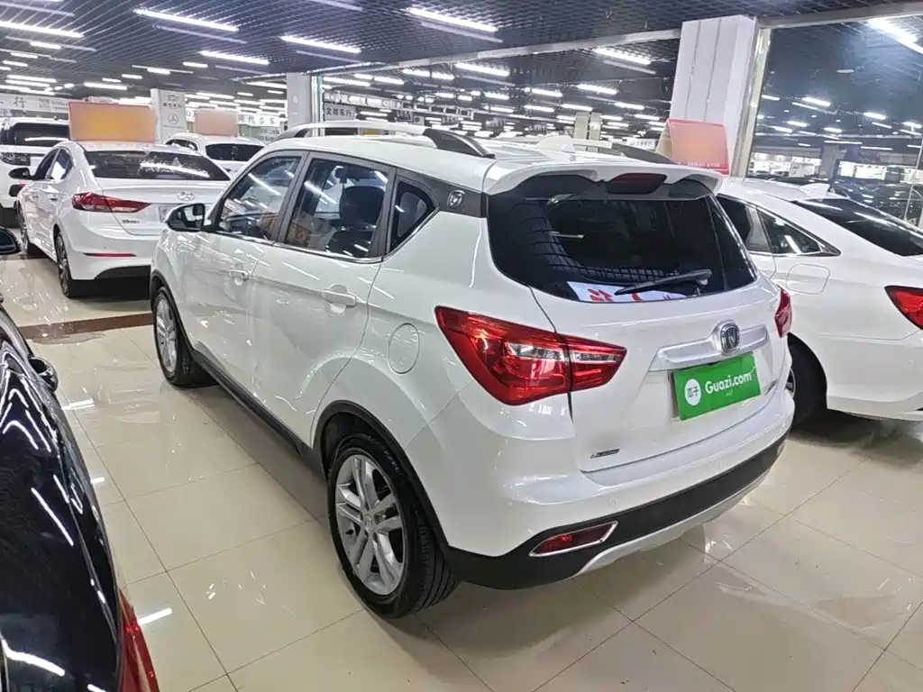 Changan CS35 2017 2017 1.6L Auto Luxury
