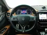 Photo 11 - Maserati Ghibli