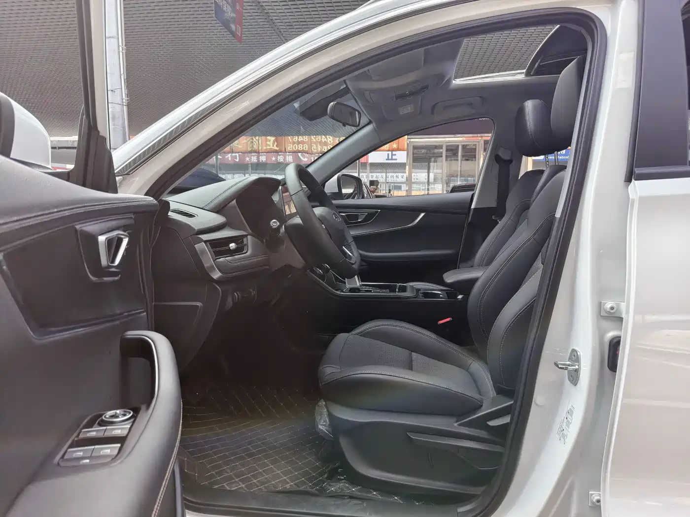 Фото 6 - Chery Tiggo 8