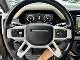 Photo 5 - Land Rover Defender