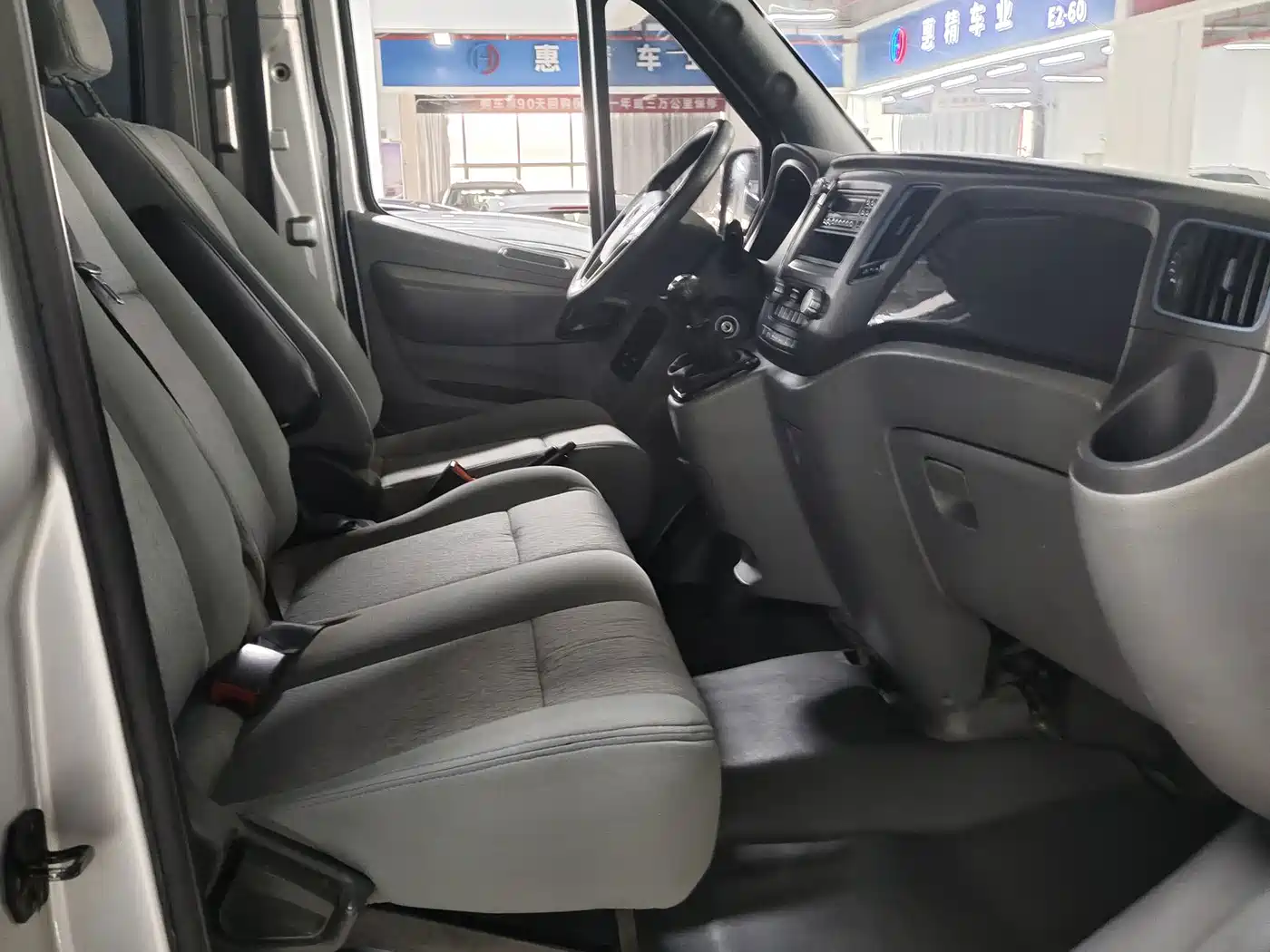 Foton Tuyano 2019 2017 2.5T Facelift E Commercial Short Wheelbase 4J25TC3