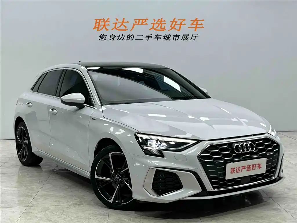 Audi A3 2023 Facelift Sportback 35 TFSI Fashion Sport фото 23