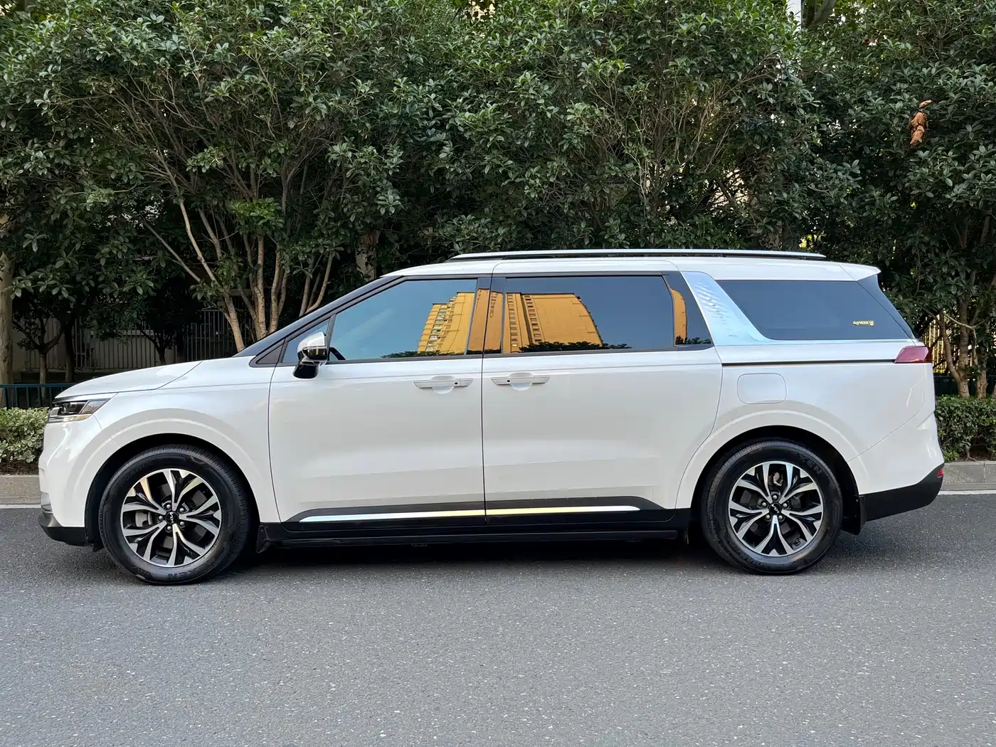 Kia Carnival 2021 2021 2.0T Luxury Tech Edition