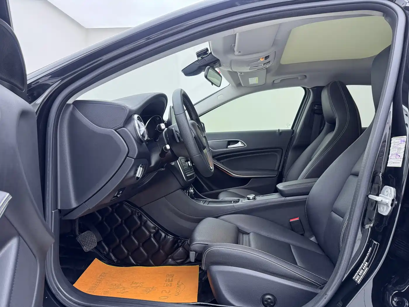 Mercedes-Benz GLA 2016 GLA 220 4MATIC Fashion фото 11