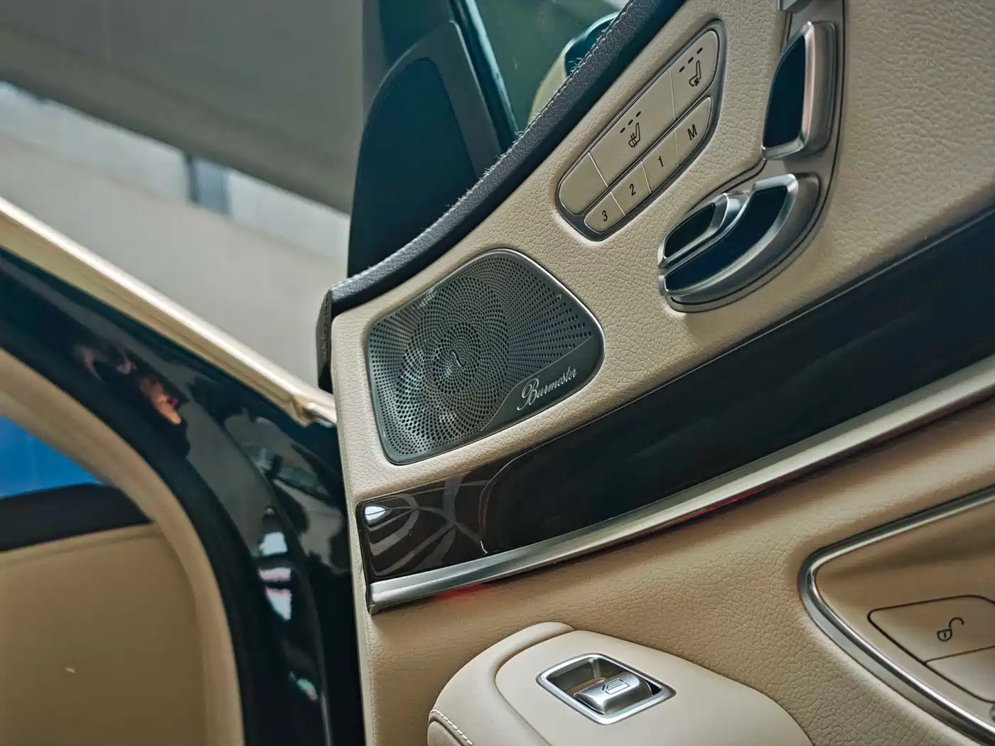 Mercedes-Benz Maybach S-Class 2016 S 400 4MATIC фото 16