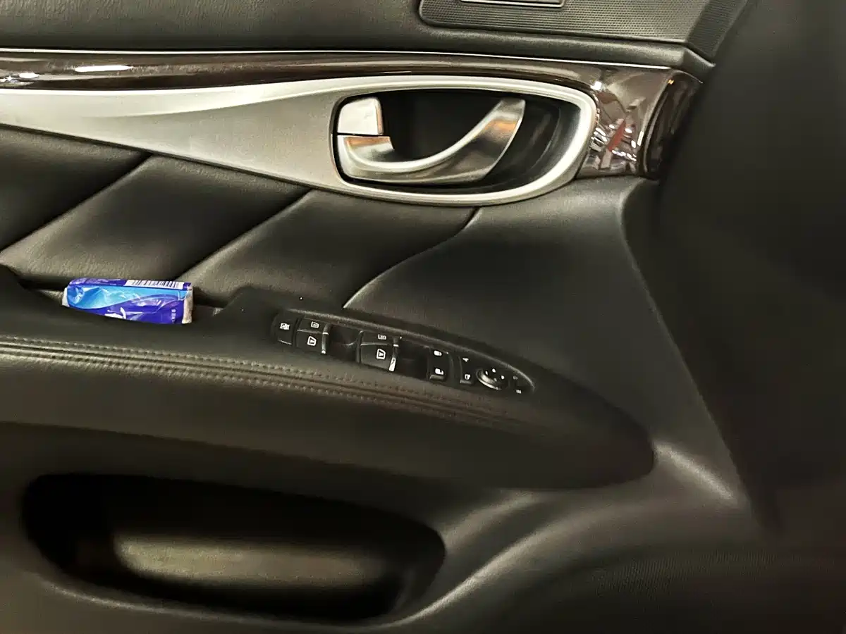 Infiniti Q70 2013 Q70L 2.5L Premium фото 11