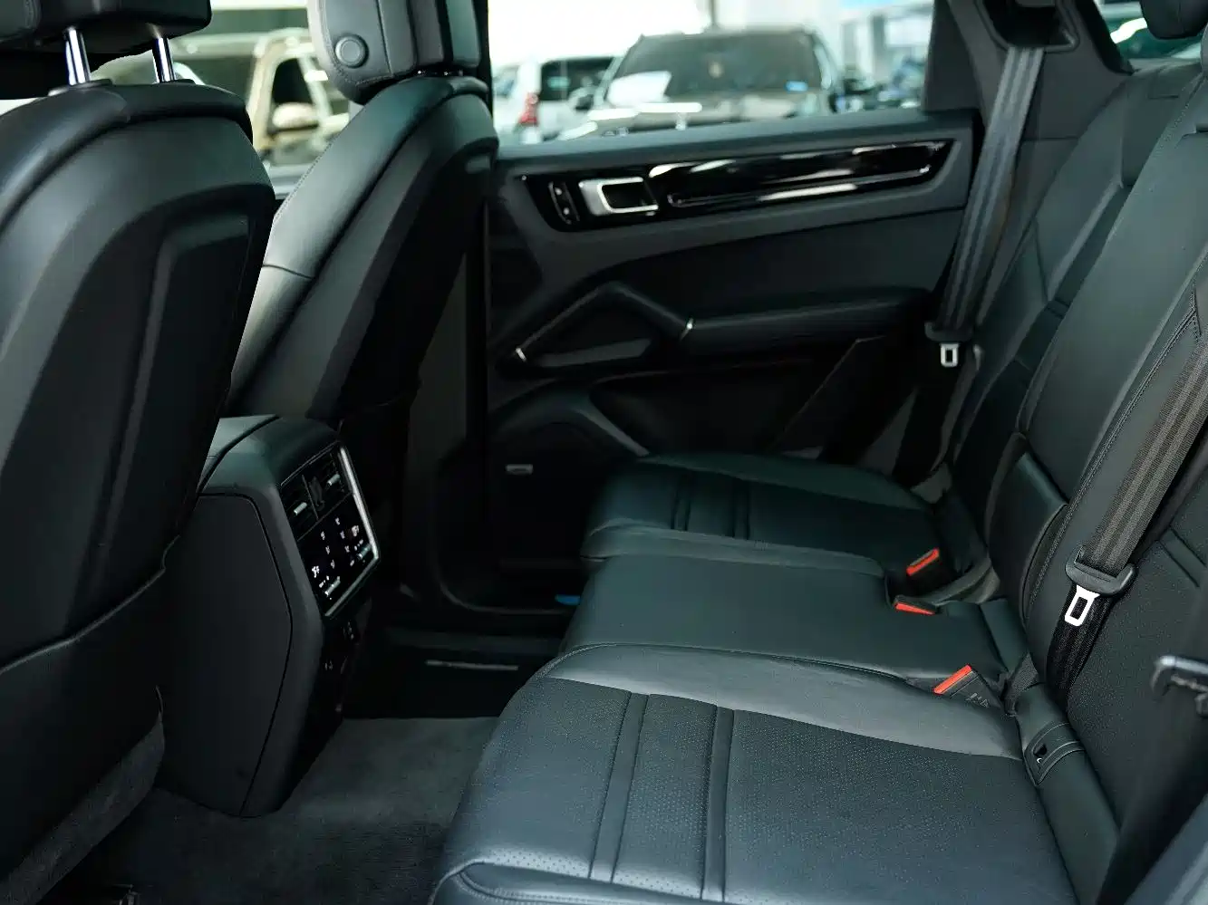 Porsche Cayenne 2018 Cayenne S 2.9T фото 6
