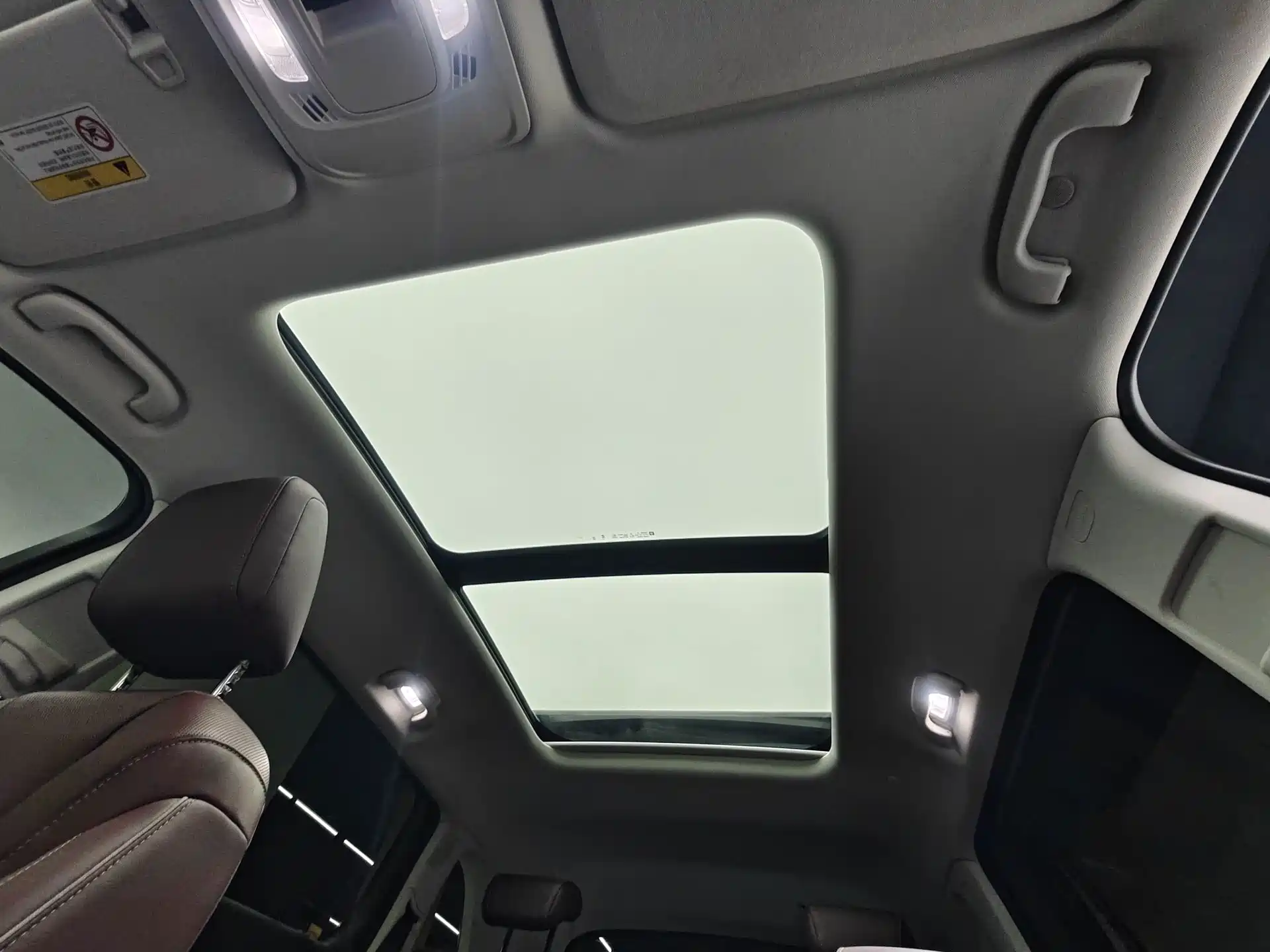 Photo 9 - Buick Envision Plus