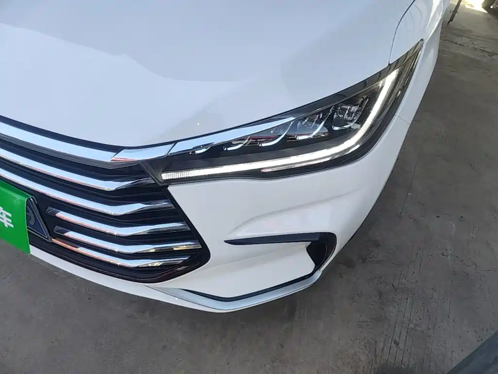 BYD Song MAX 2021 2021 Upgrade 1.5T Automatic Luxury Edition 6-Seater