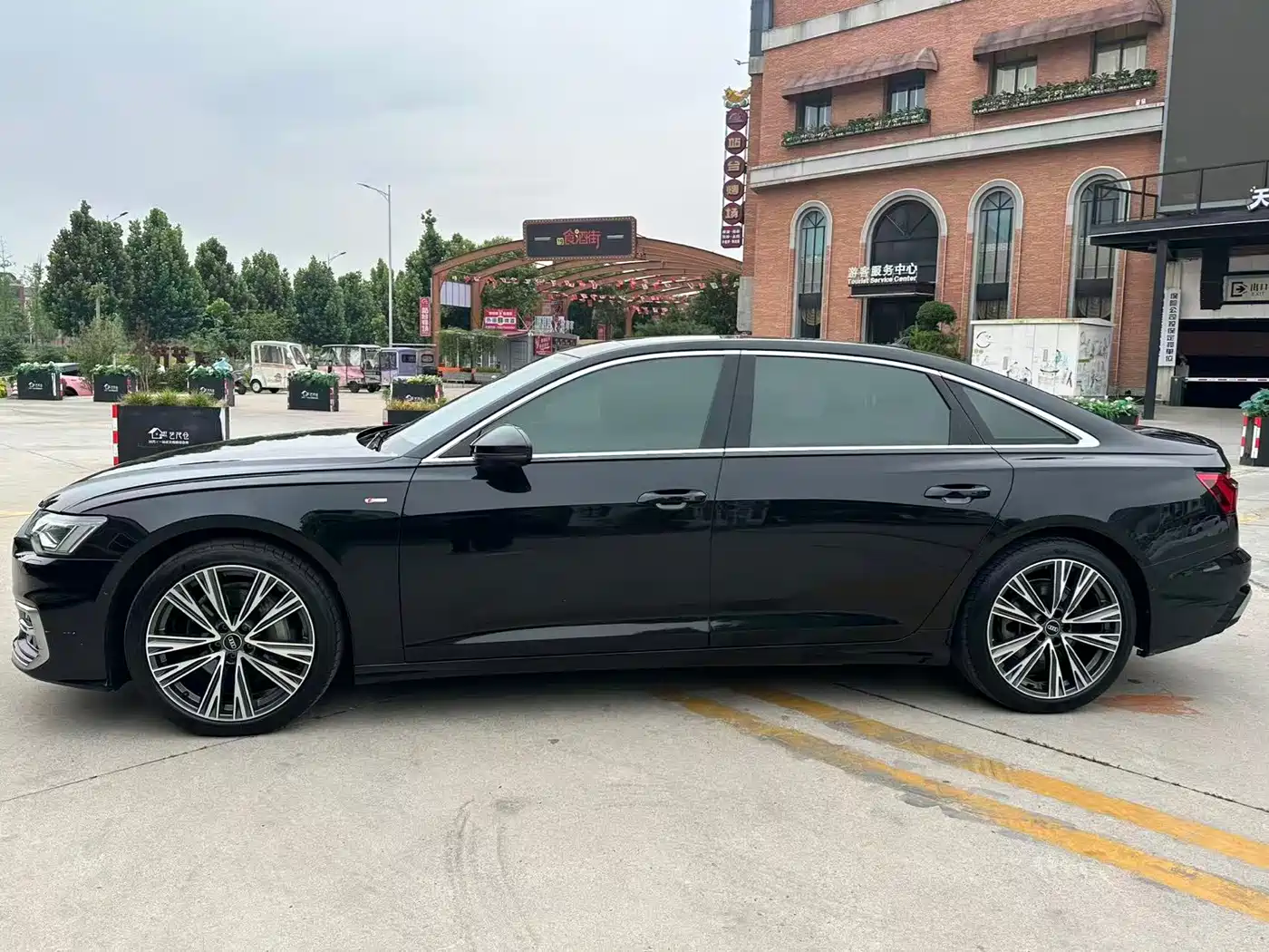 Audi A6L 2024 45 TFSI Premium Dynamic фото 4