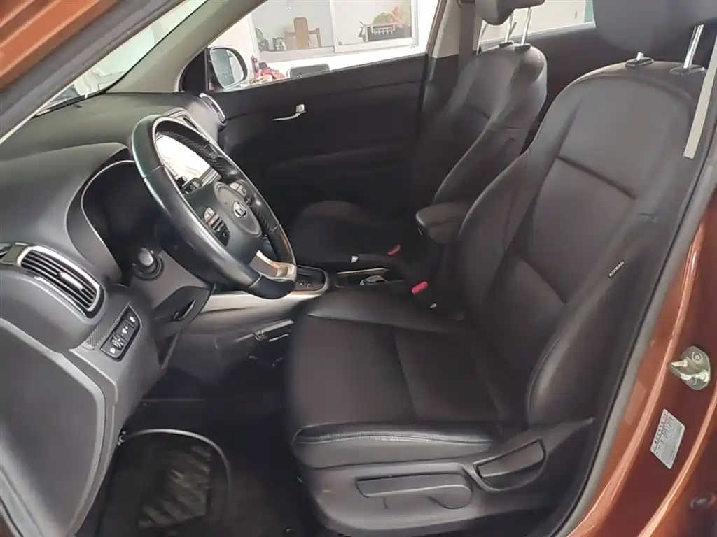 Kia KX3 Smart Run 2015 1.6L Automatic 2WD DLX фото 15