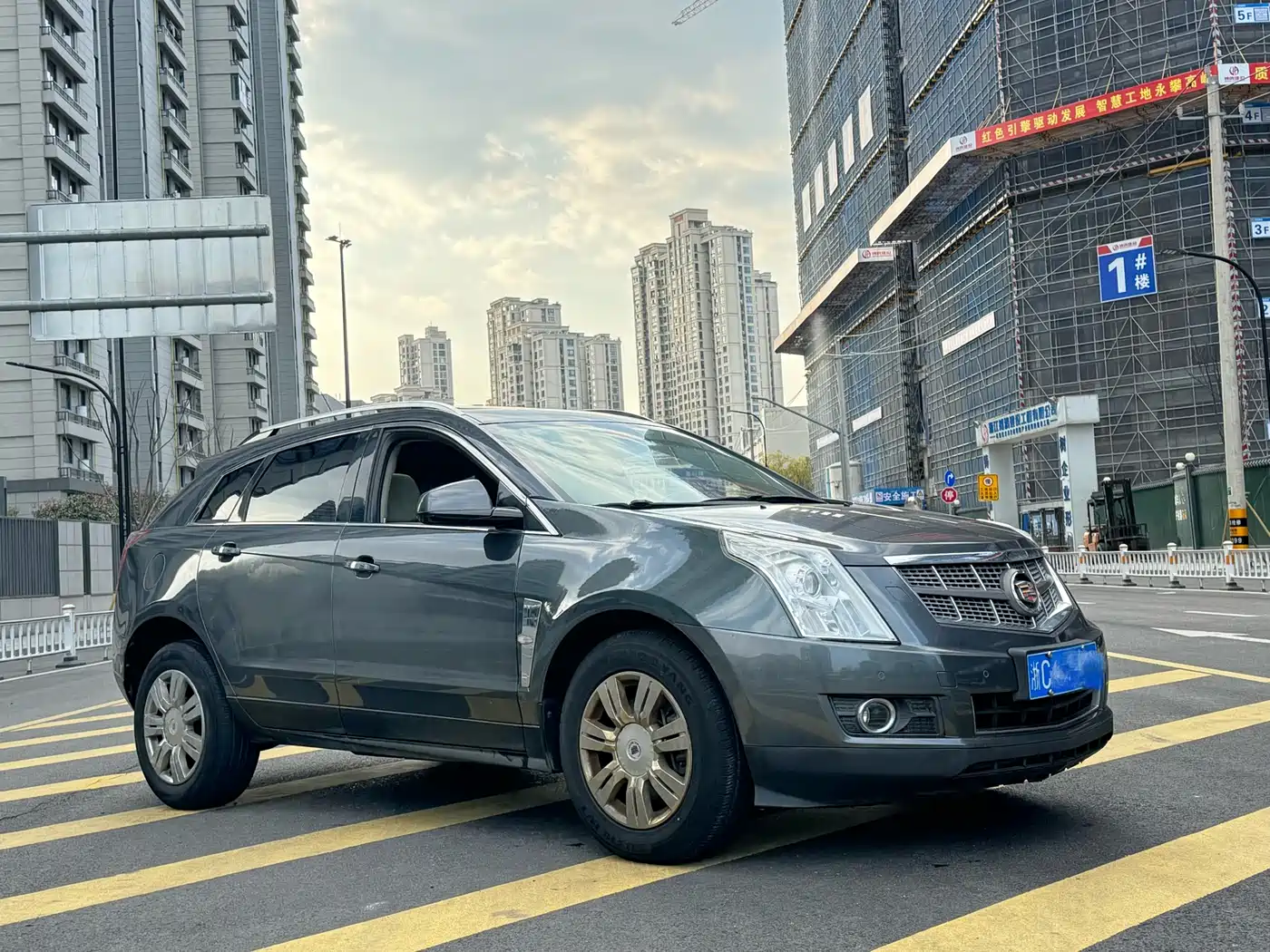 Cadillac SRX 2010 Model 3.0L Luxury Edition фото 3