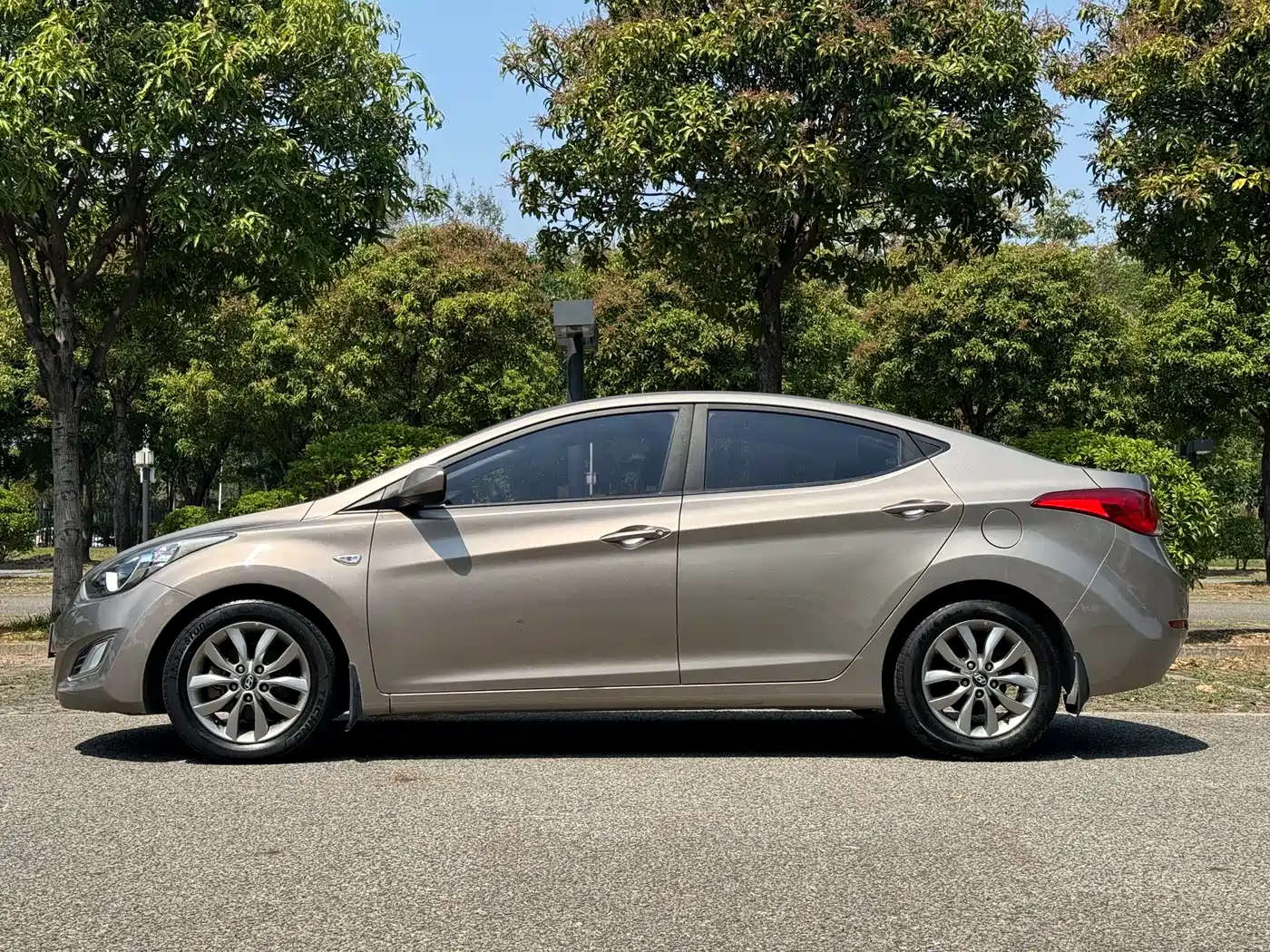 Hyundai Langdong 2015 1.6L Auto Trend фото 4