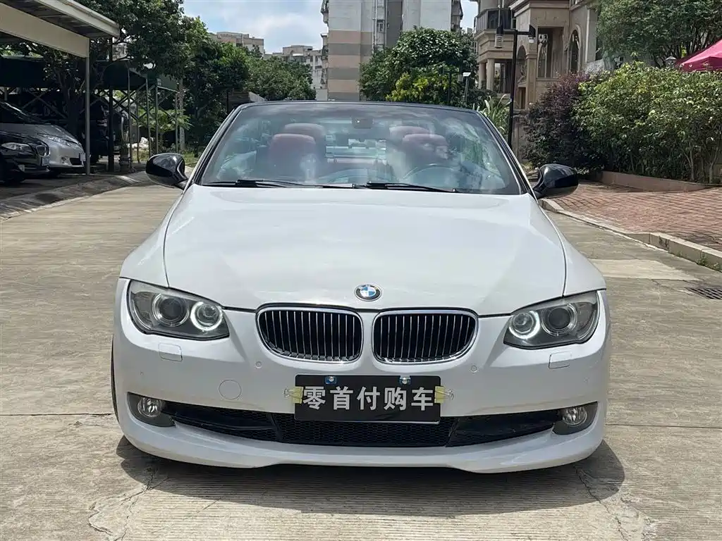 BMW 3 Series (Import) 2011 330i Convertible Coupe фото 2