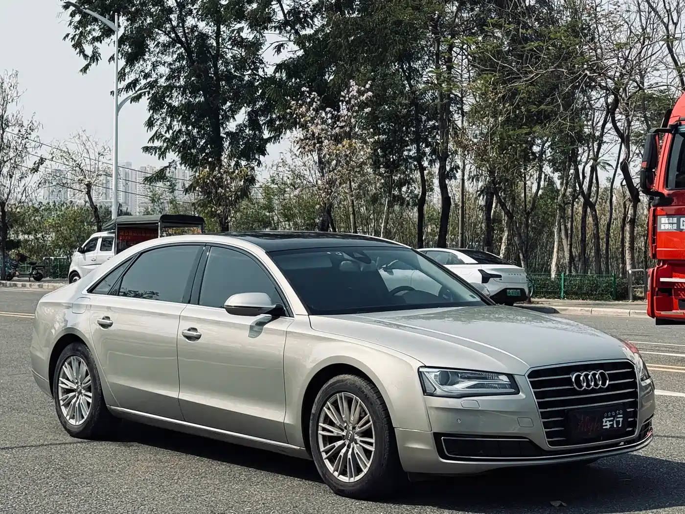 Audi A8 2014 A8L 45 TFSI quattro Comfort фото 3